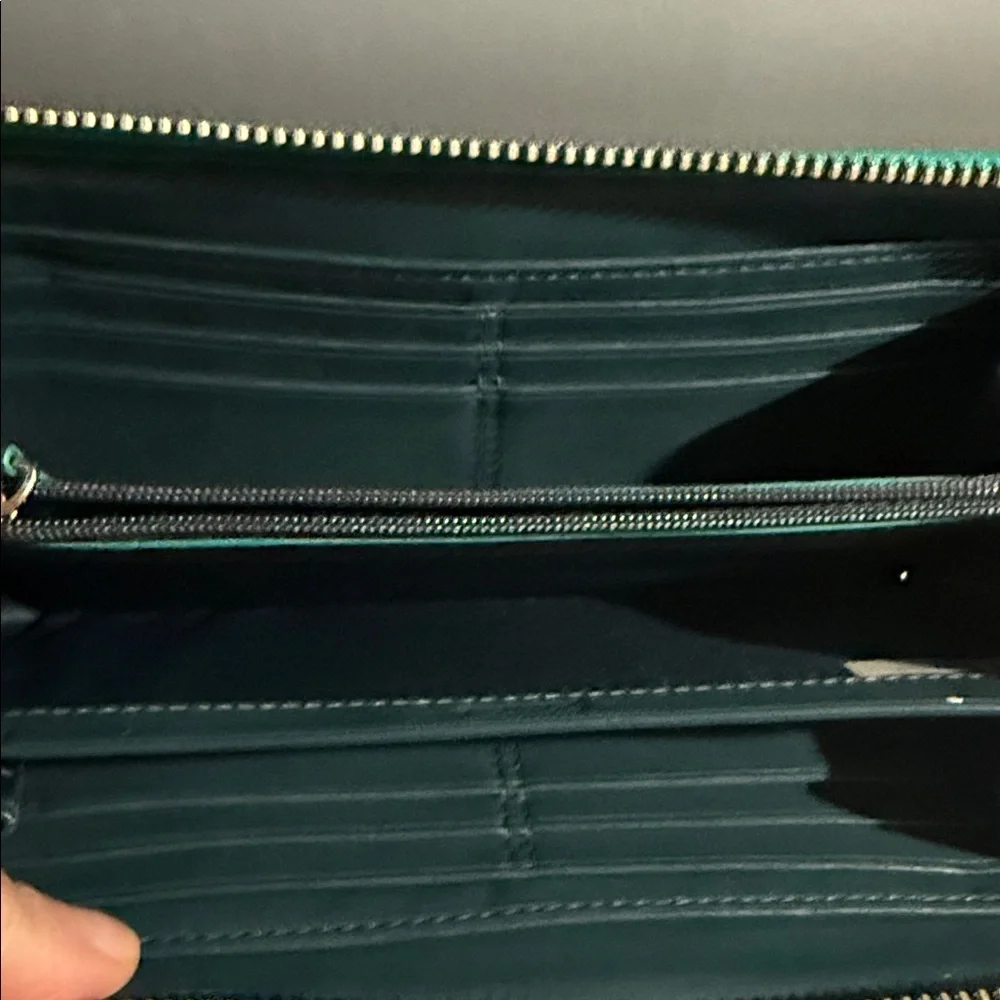 Coach teal zip around wallet, patent leather - Picture 5 of 7